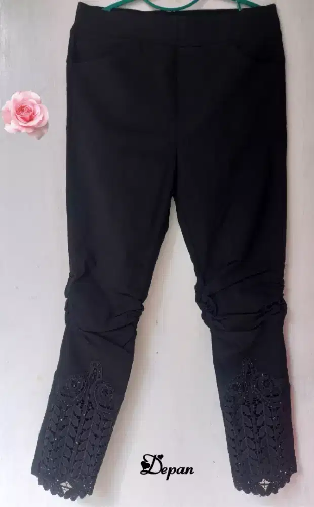 Celana Wanita Pinggang Karet,kombi Brokat cantik dibawahnya.LIKE NEW