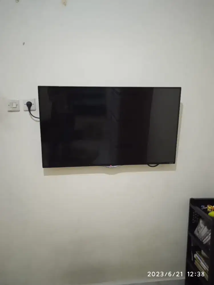 BRAKET LED LCD TV