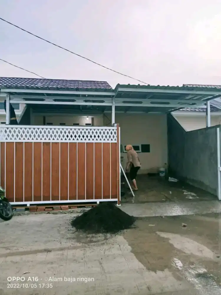 Kanopi baja ringan