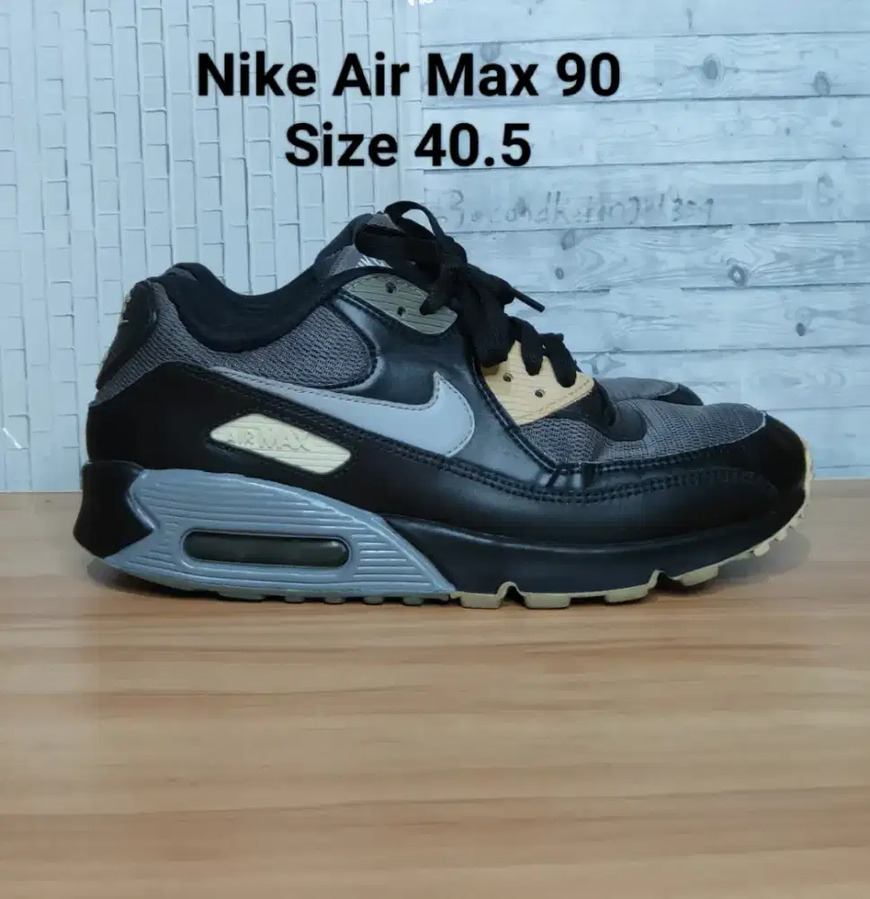 Nike hot sale air 40.5