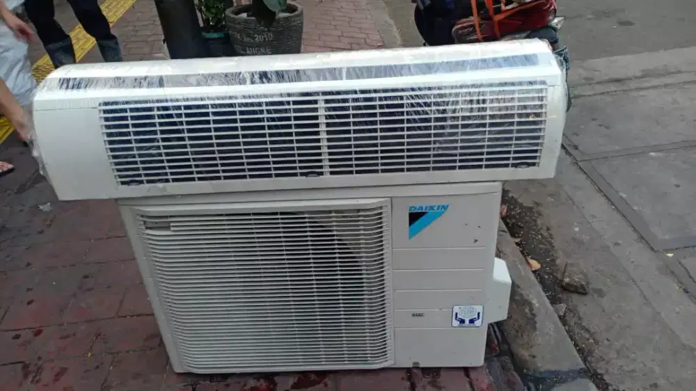 Ac  Daikin 2 pk thailand