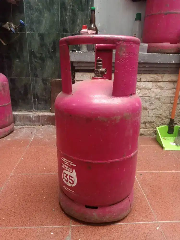Tabung gas elpiji 12 kg