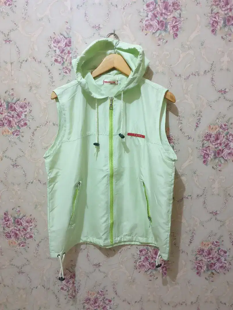 Mulus .authentic rompi hoodie prada size L fit m