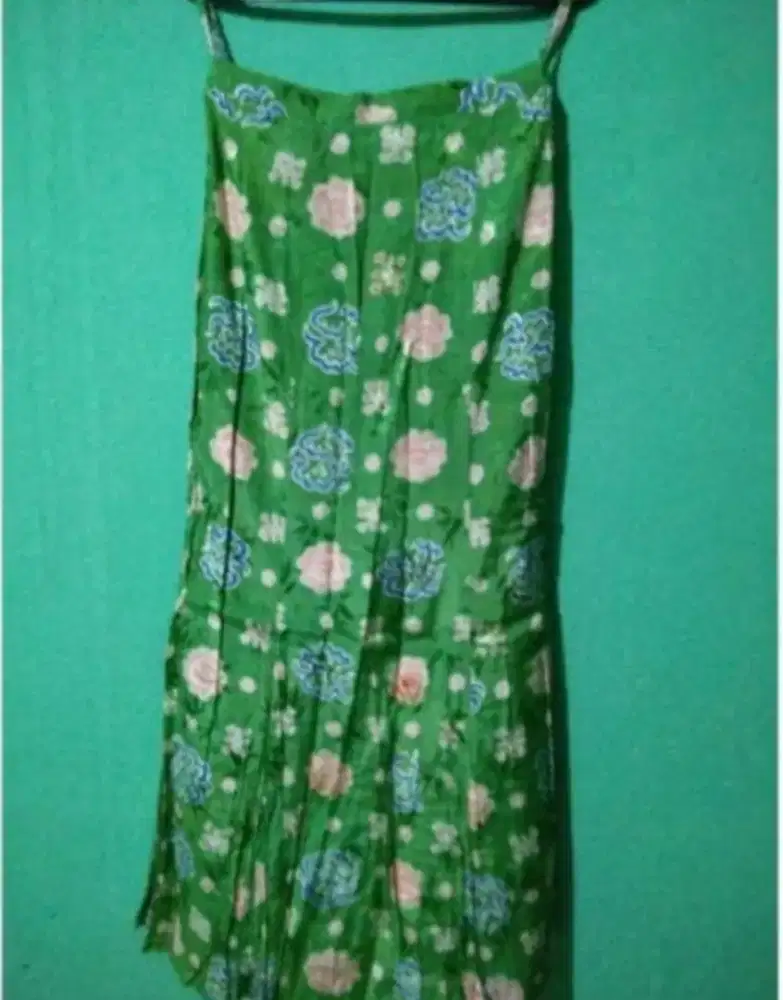 Rok kain batik bersurek