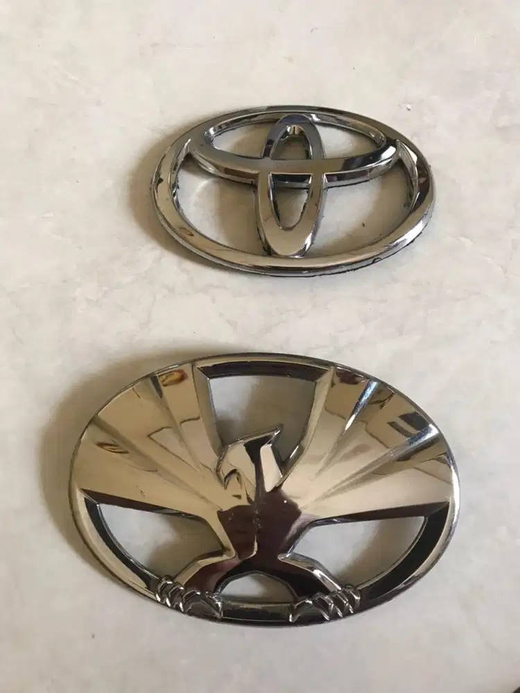 Set Logo garuda toyota genuine