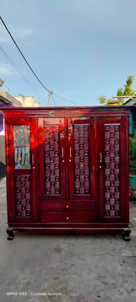 Lemari jati pintu 4