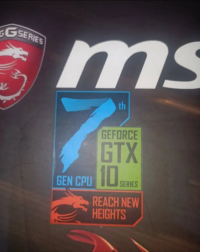 Laptop Gaming MSI GL62 Intel Core i7 Gen 7 GTX 1050