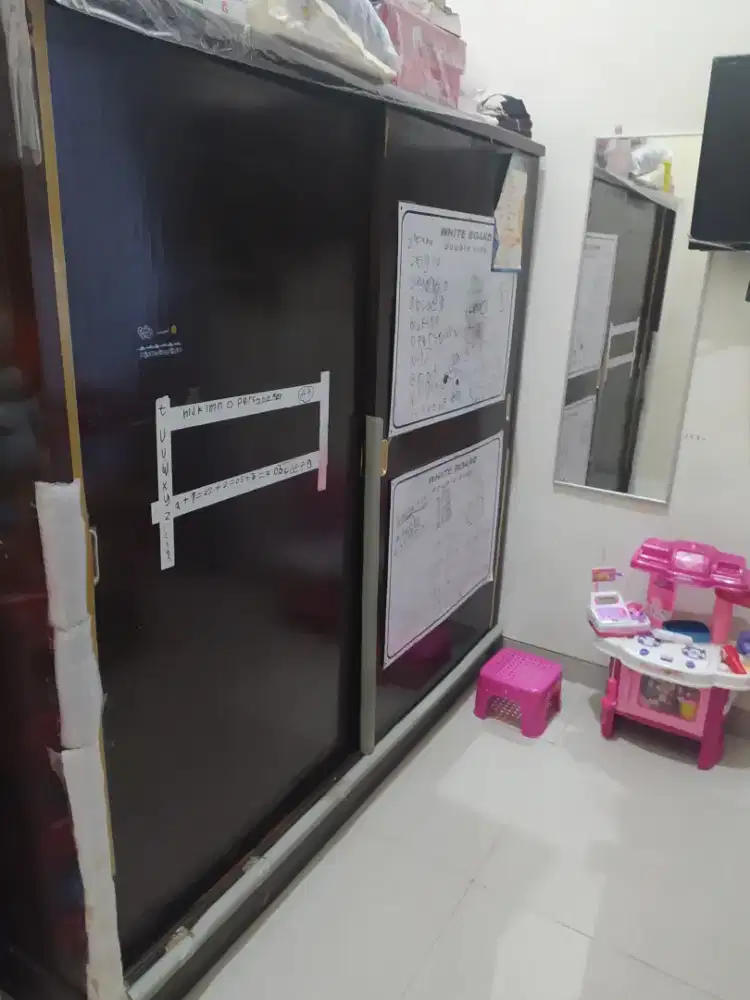 LEMARI PAKAIAN KAYU SLIDING