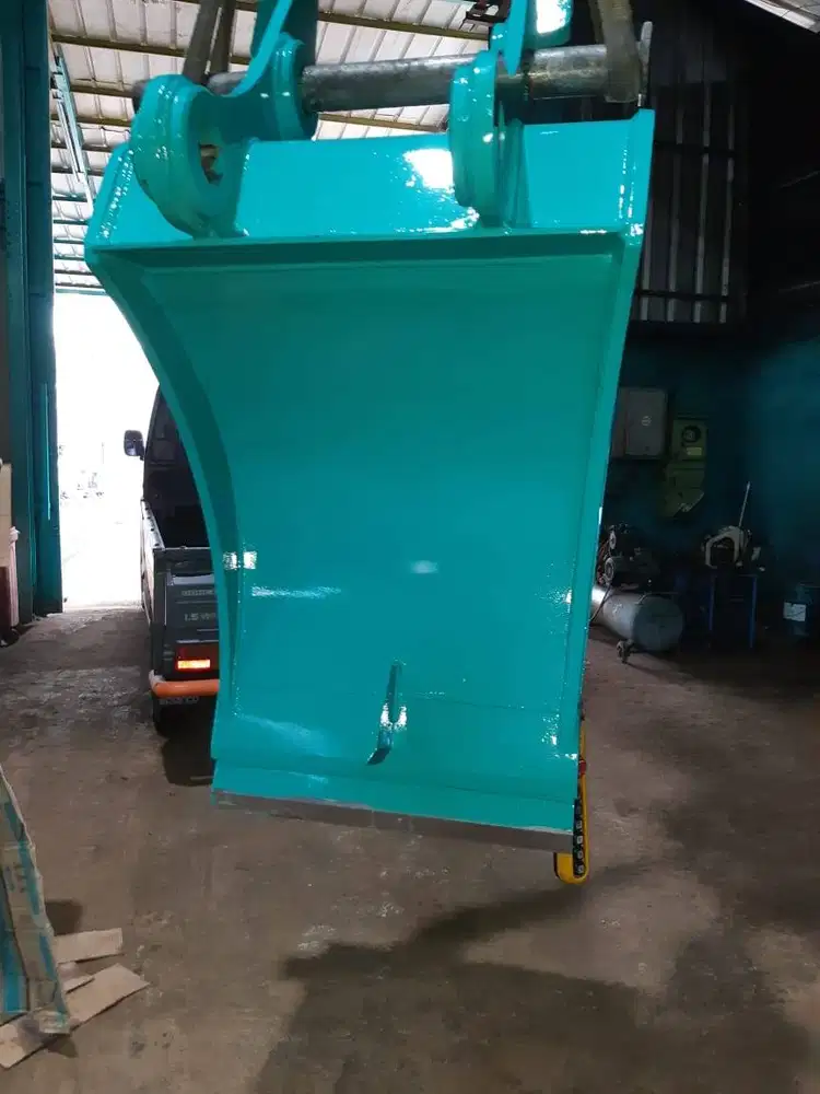 BUCKET CHIPPING SAWIT EXCAVATOR KOMATSU KOBELCO HYUNDAI JCB VOLVO DLL