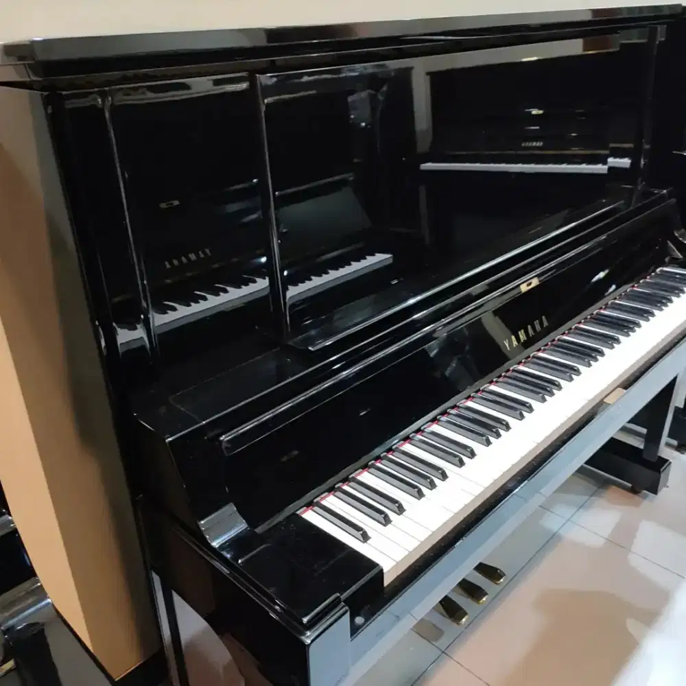 Piano Yamaha UX3 Japan Spcial Edition GOLD PLATE