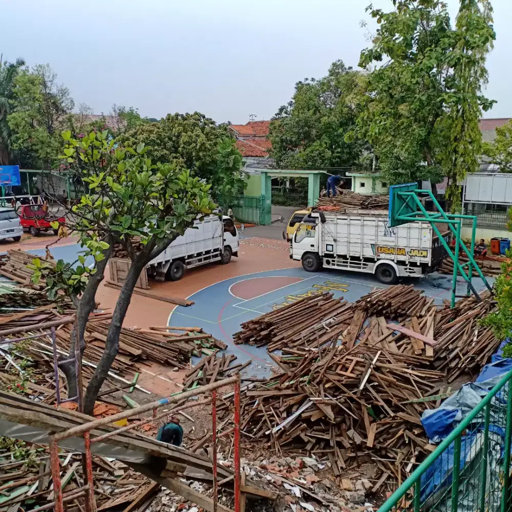 Beli dan jasa bongkar rumah tua