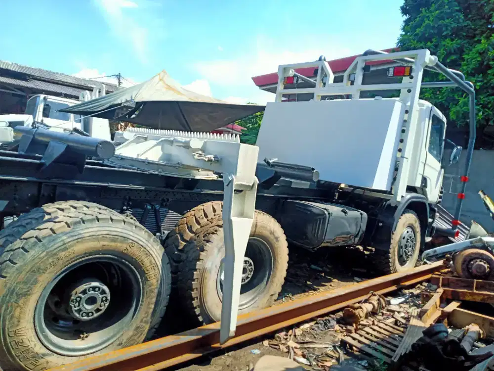 LOGGING TRUK 6x6 TRUCK SCANIA P400 + TRAILER