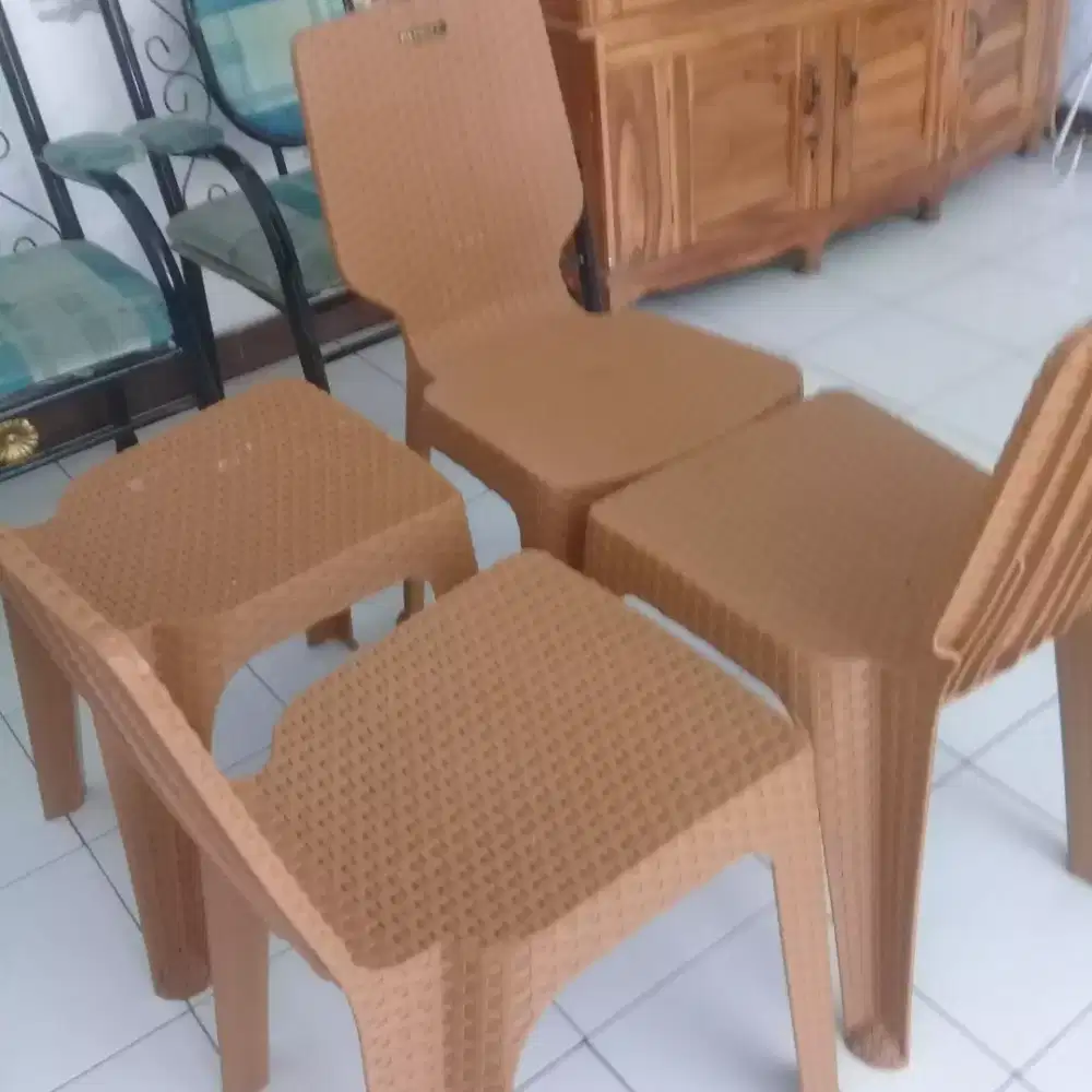 KURSI PLASTIK NAPOLLY ROTAN 2R3 COCOK UNTUK CAFE WARKOP DLL