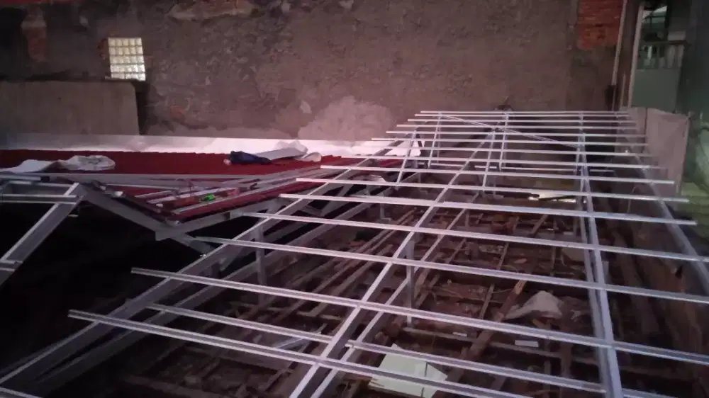 Spesialis baja ringan