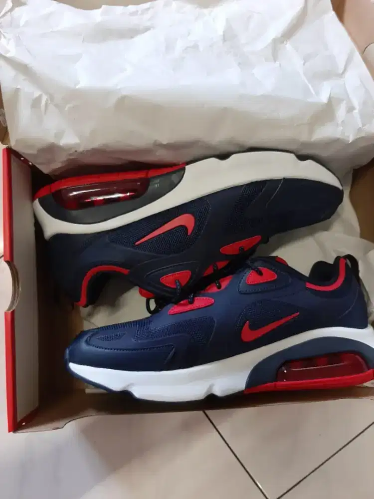 Sepatu Nike Airmax 200 navy combine red,sisa size 45/US11