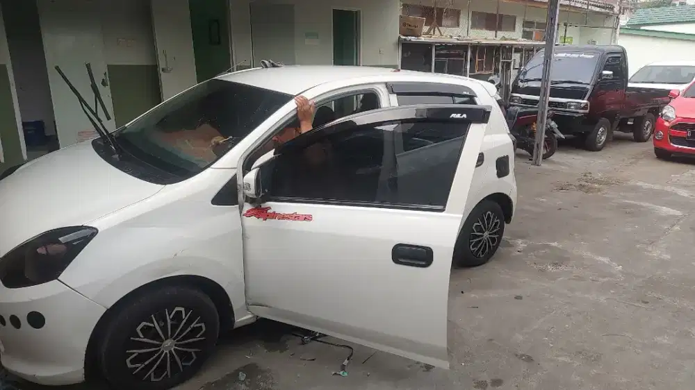 pasang kaca film mobil panggilan