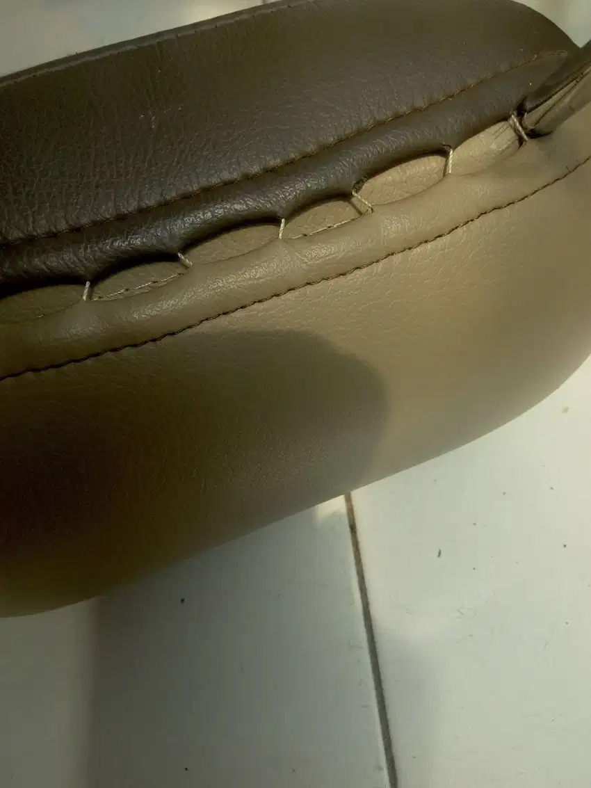 Head Rest original xenia th 2006 (kanan dan kiri)