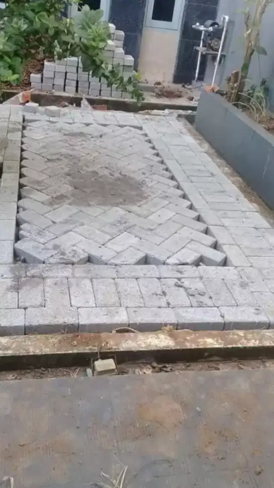 Jasa pemasangan paving blok