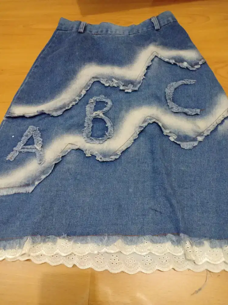 Rok jeans berkualitas ukuran dewasa