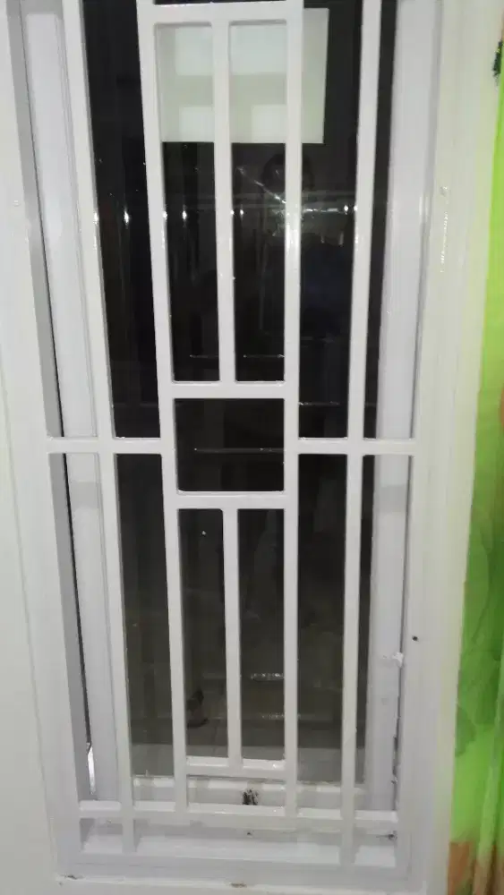 teralis jendela besi