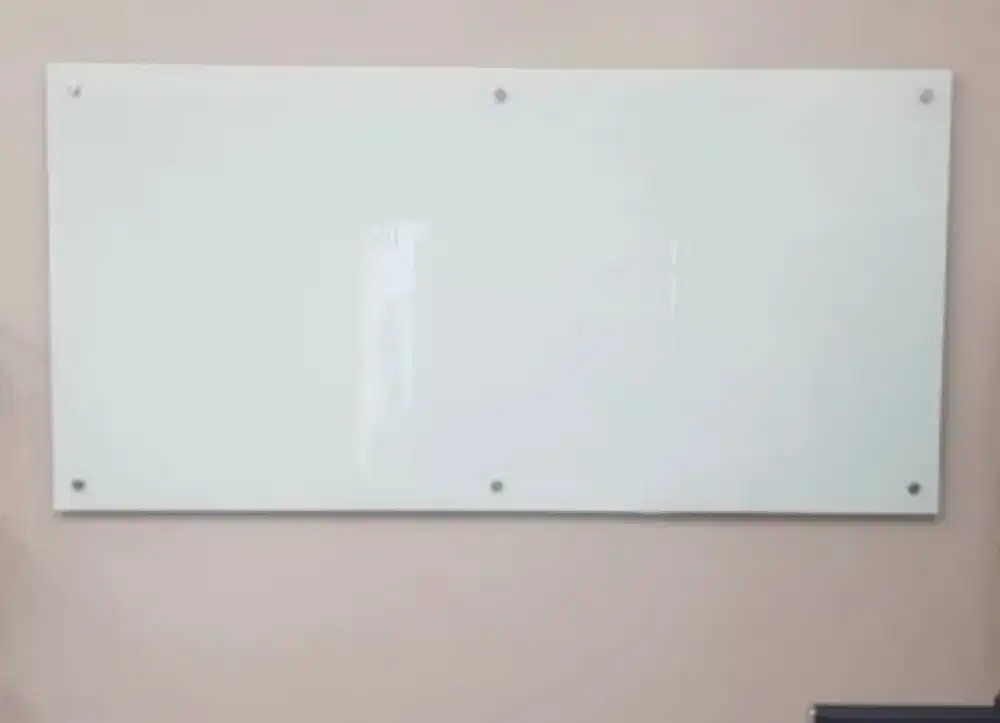 Glassboard gantung / tempel dinding ( non magnet ) UK.90x180cm