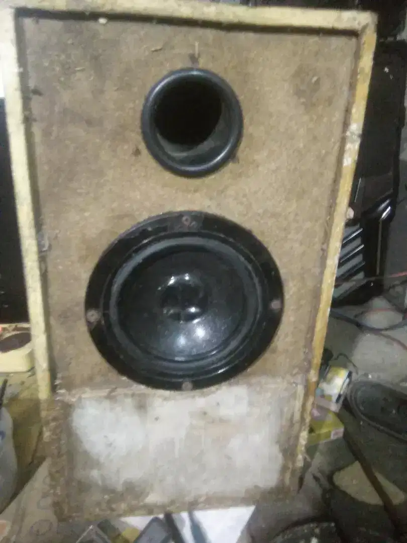 Sepiker 5 inchi dan box nya
