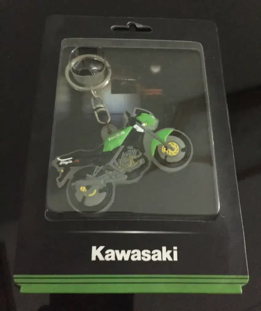 Key chain gantungan kunci Kawasaki Ninja R original