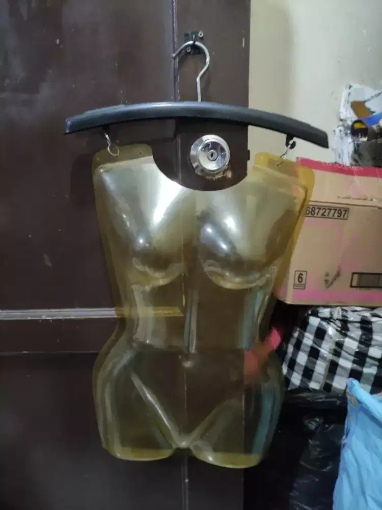 Hanger full body plastik