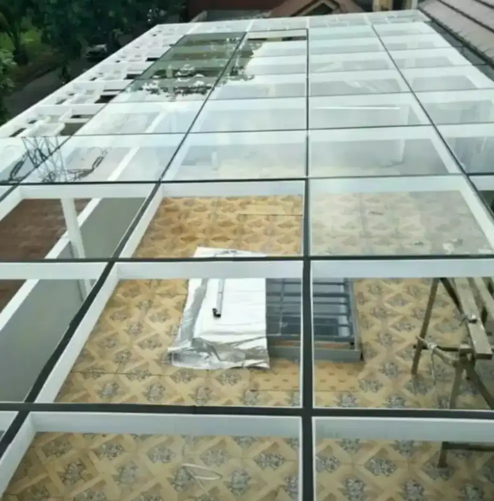 Pemasangan canopy kaca kontruksi wf besi hollo