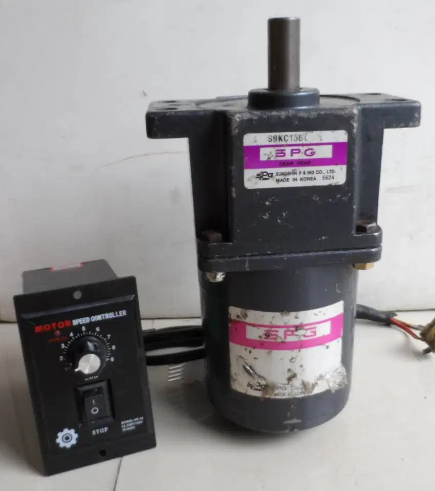 AC Mtr Gearbox - 220 V - 40W - 85RPM - ratio 1 : 15 - Speed ctrl - SPG