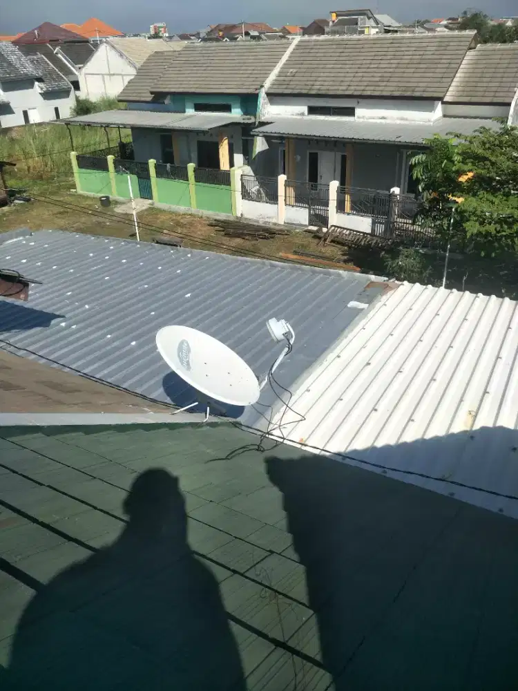 Parabola cilik tanpa bulanan