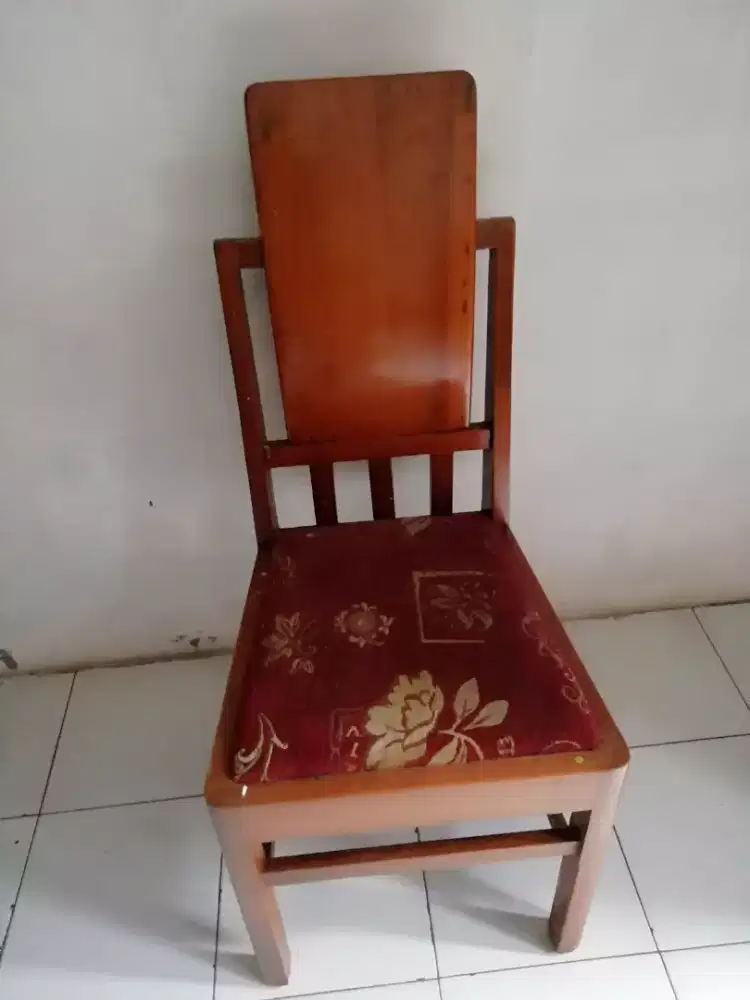 Kursi makan kayu jati