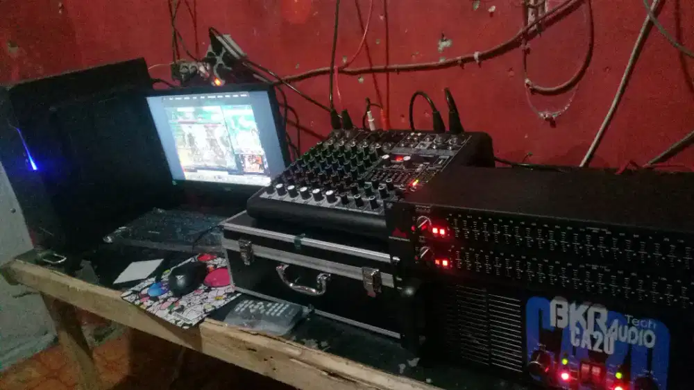 Paket karaoke room