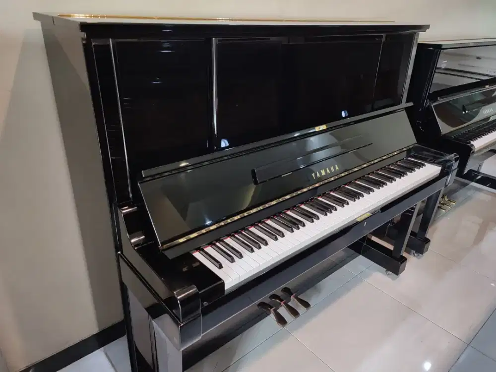 Piano Yamaha UX3 goldplate