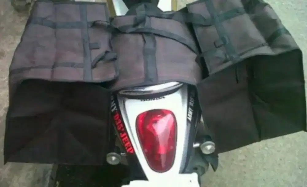 Tas motor samping bahan trepal deklit