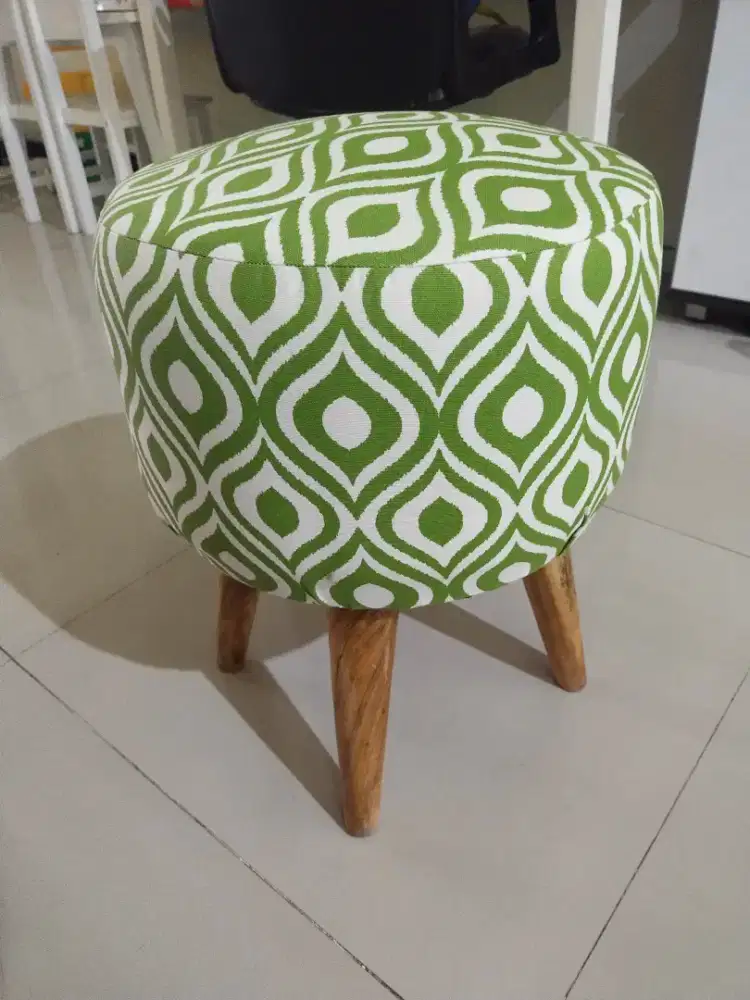 Kursi stool sepon
