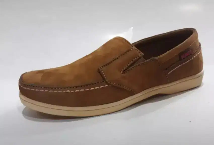 Sepatu Kulit Casual Slip On CN2 dgc