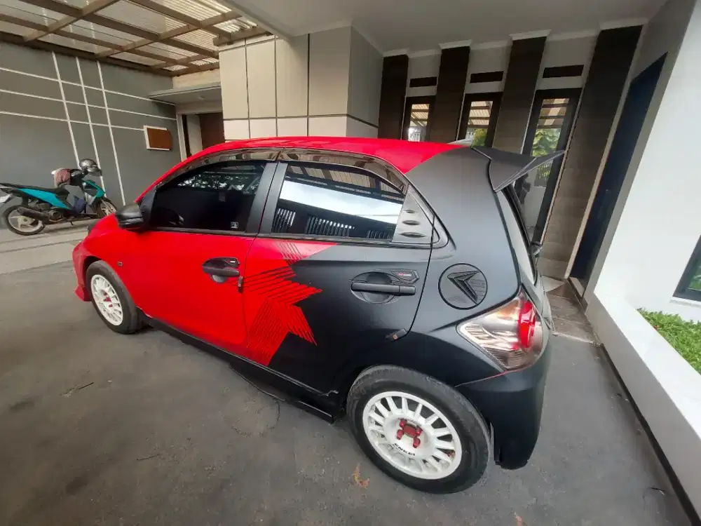 kaca film mobil panggilan