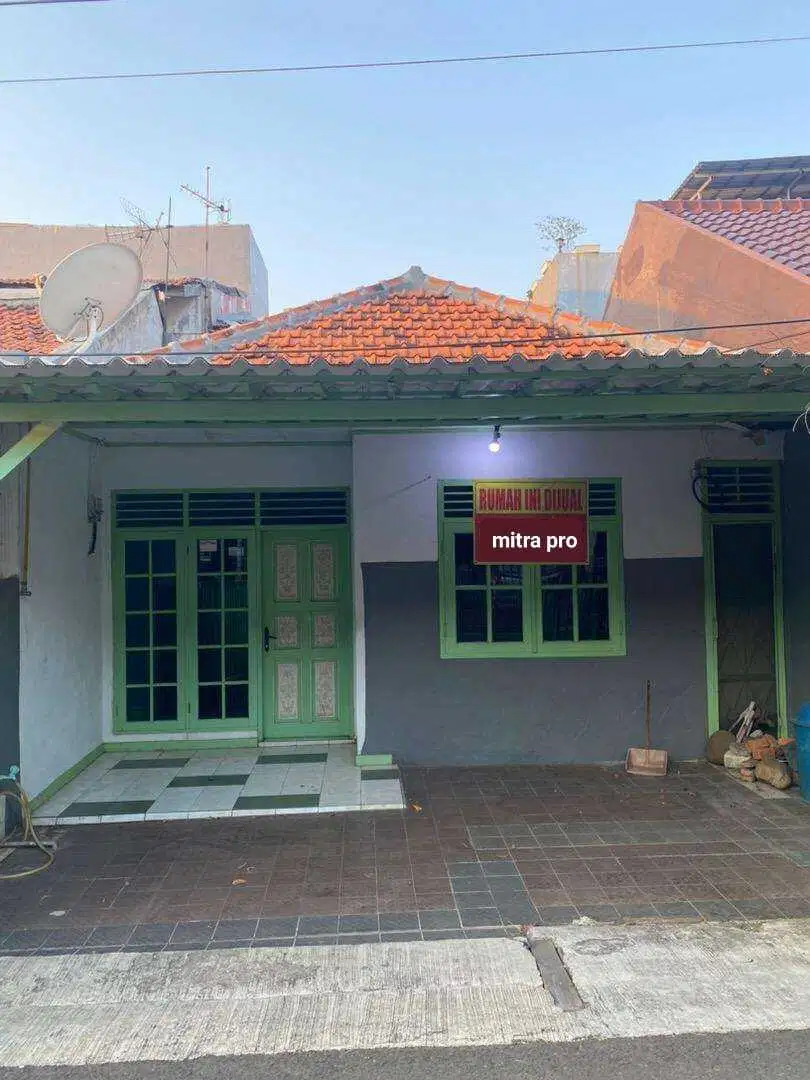 RUMAH bagus pasti murah di Pondok Bambu, Duren Sawit