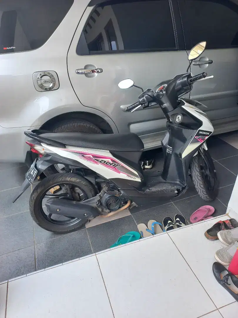 Honda Beat 2013 Putih Injeksi