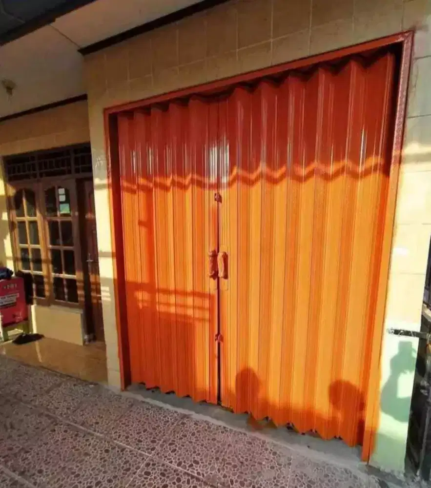pintu folding gate
