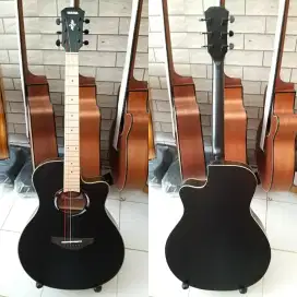 Gitar akustik model apx oke