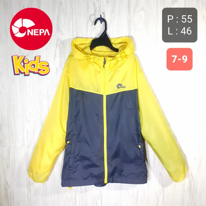 Jaket Outdoor Windbreaker Anak NEPA Usia 789 Thn Bekas Second Original