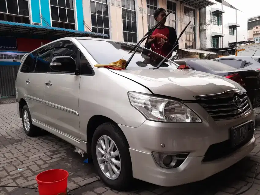 Salon dan cuci interior mobil medan home servis
