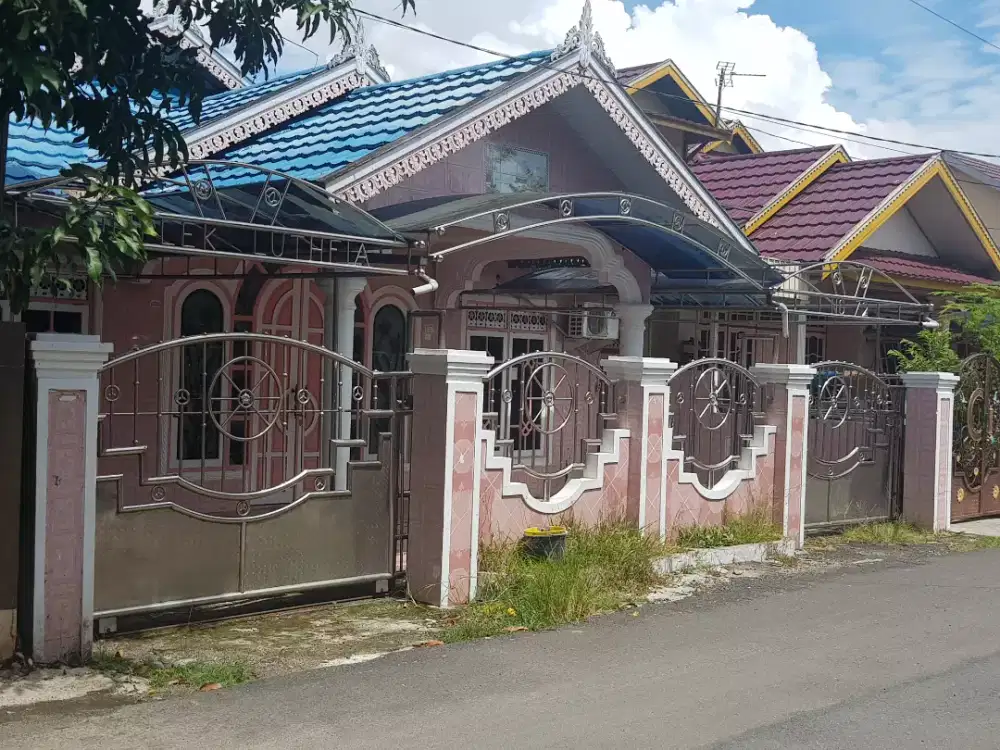 DISEWAKAN 1 BUAH RUMAH