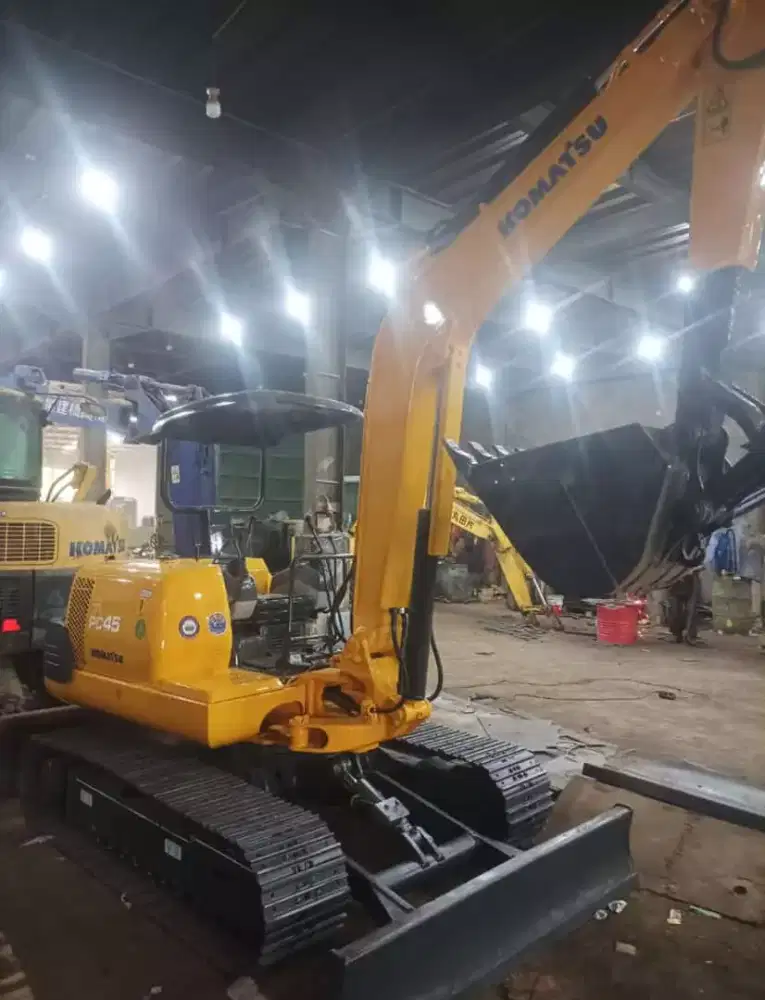 Komatsu PC 40MR tahun 2025
