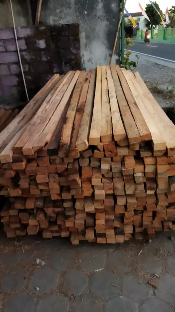 Kayu glugu begesting