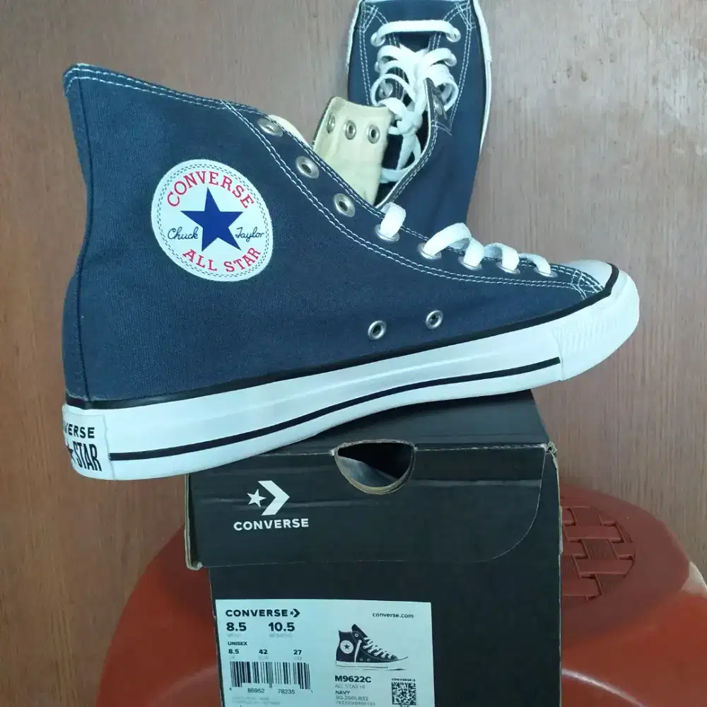 Sepatu CONVERSE Chuck Taylor All Star Hi Navy