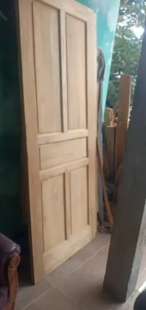 Pintu kayu jati
