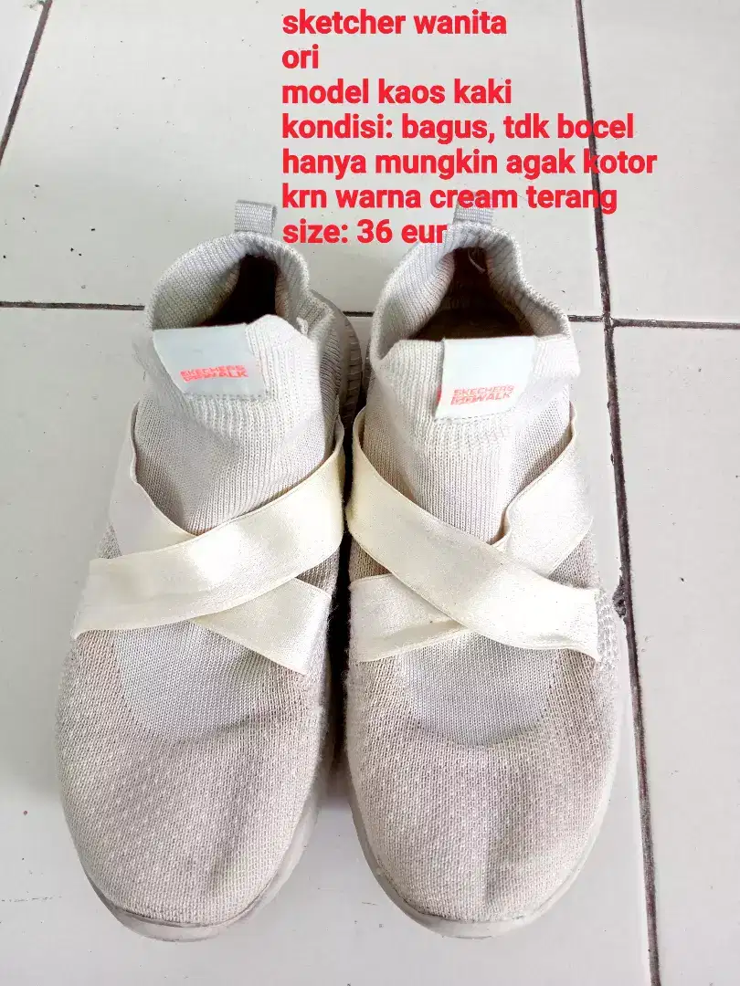 Sepatu sneaker: bionic,  sketcher model kaos kaki